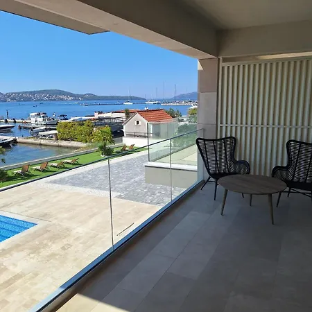 Royal Dutch 7 Trogir