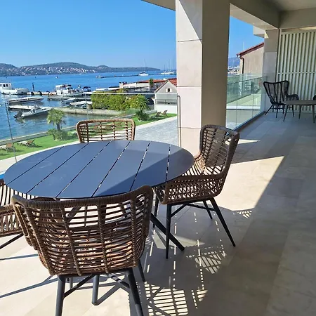 Royal Dutch 7 Trogir